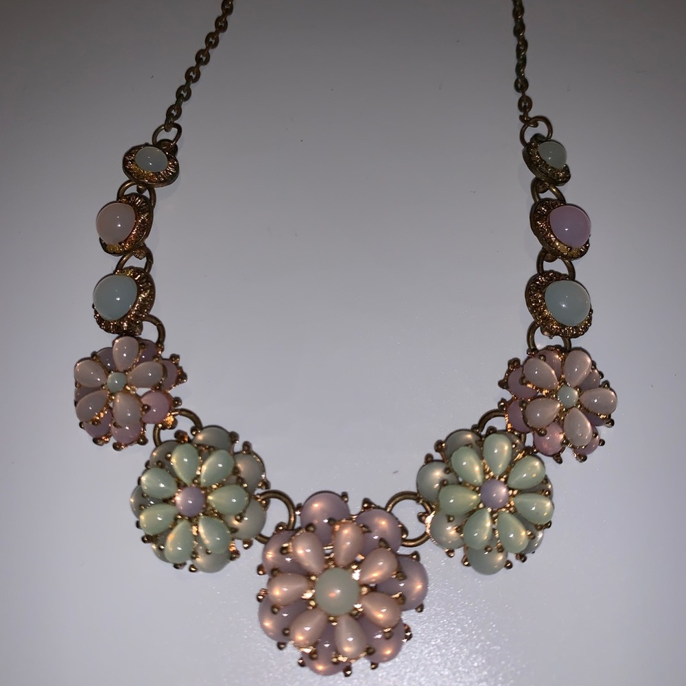Flower pastel pink and mint necklace